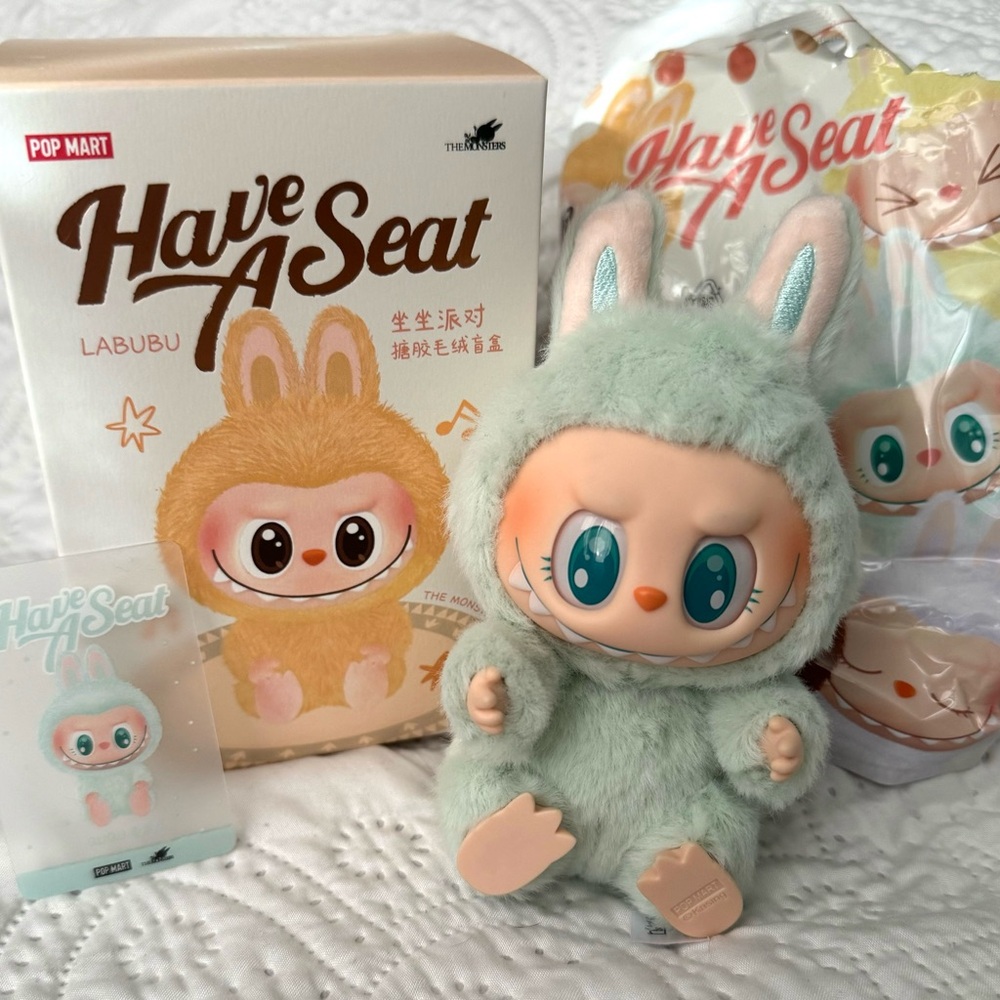 POP MART x Labubu The Monsters Have a Seat Vinyl Plush Blind Box - Ququ